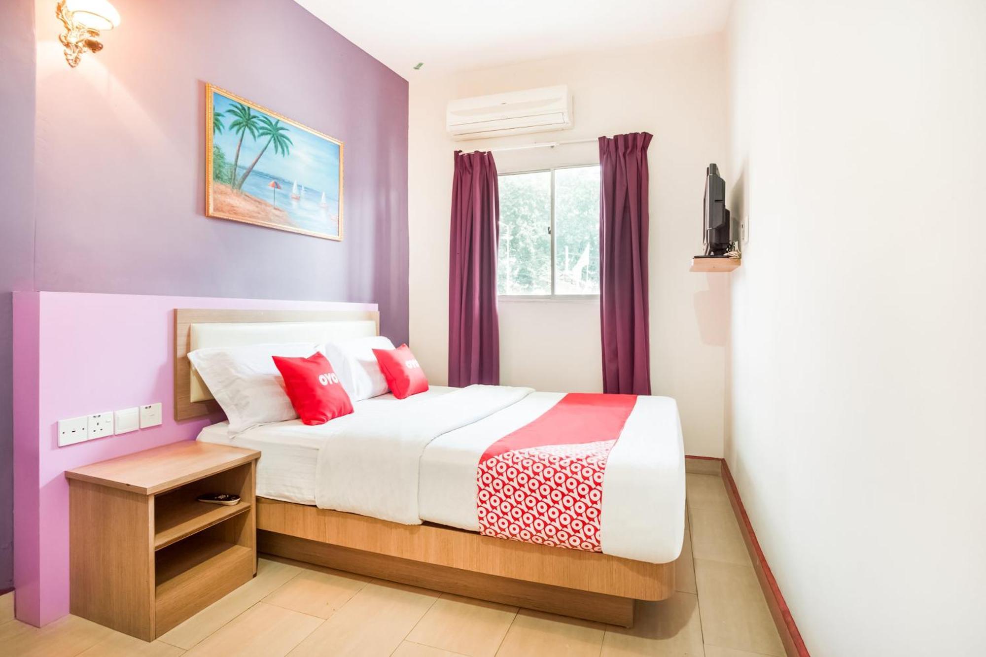 Valley View Hotel Lumut Buitenkant foto
