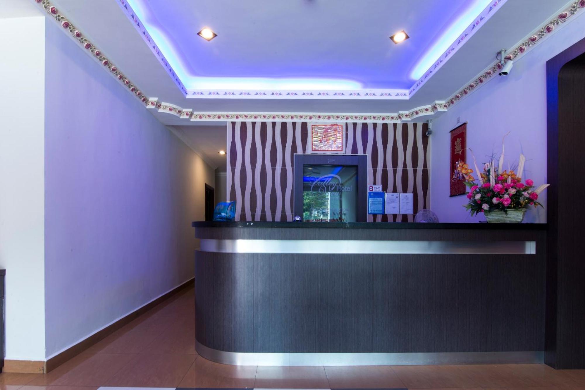 Valley View Hotel Lumut Buitenkant foto