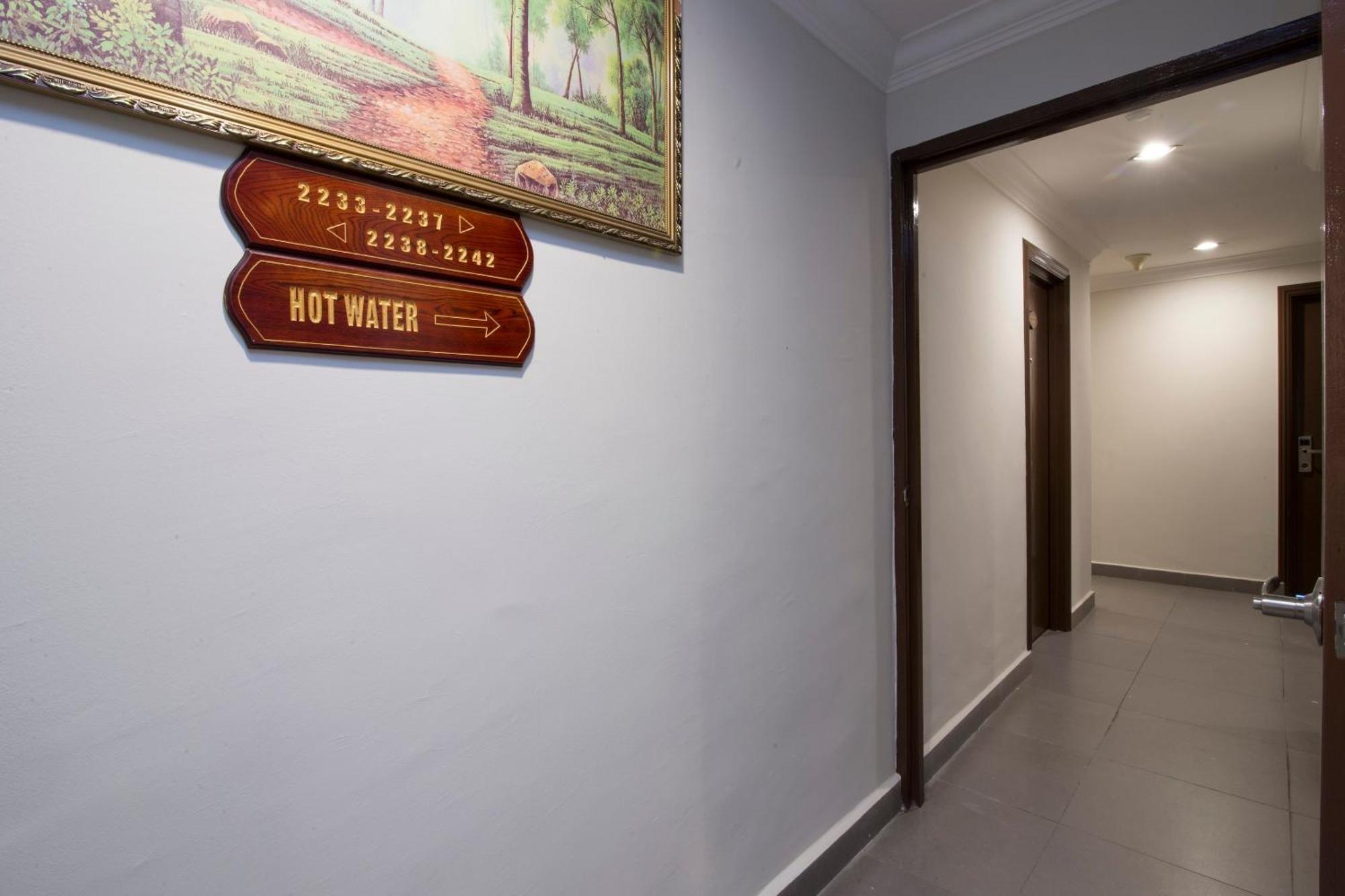 Valley View Hotel Lumut Buitenkant foto